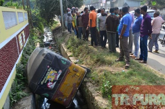 Road mishap left 5 seriously injured 